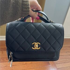 SOLD // CHANEL medium business affinity